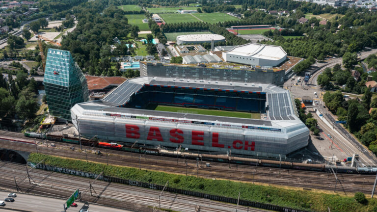 FC Basel: Das Joggeli ist per sofort rauchfrei