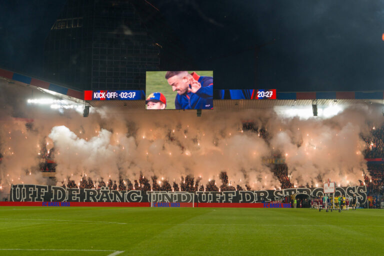 FCB-Saisonkarten: Der FC Basel meldet: Muttenzerkurve ausverkauft!