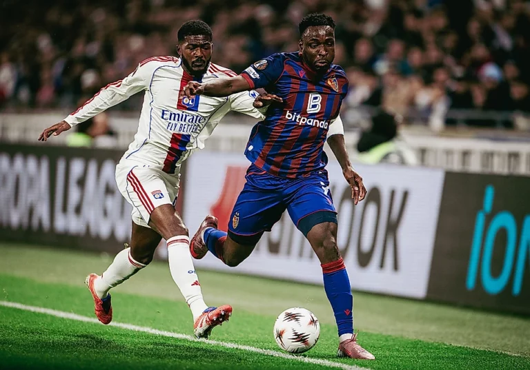 Ein frühes und ein spätes Gegentor führen zum 0:2 in Lyon