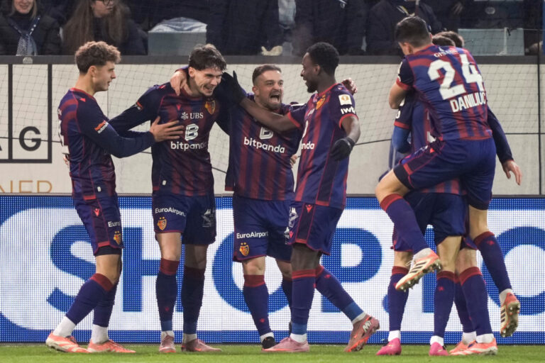 Nach dem Sieg in Luzern: Dem FC Basel steht die Erleichterung ins Gesicht geschrieben