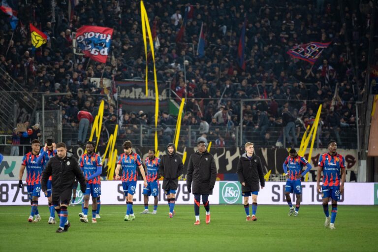 Der FCB verspielt ein 2:0: Der neue Leader FC Basel beweist abermals seine Unreife