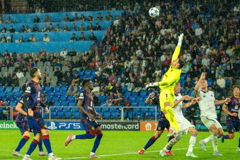 FCB-Schock kurz vor der Pause – Goalie erklärt fatalen Patzer