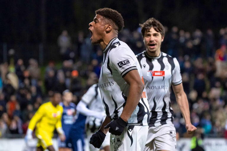 FCB zieht gegen Étoile Carouge spät den Kopf aus der Schlinge