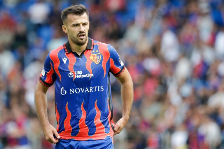Nach Platzverweis gegen Sion: Albian Ajeti bekommt drei Spielsperren