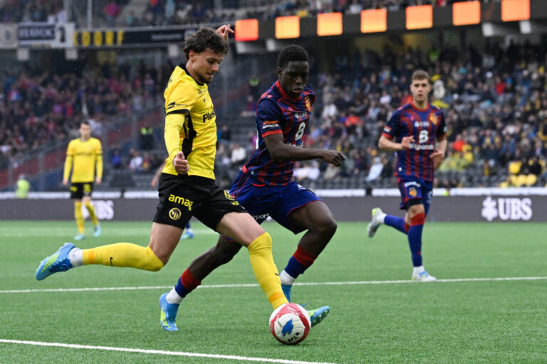 Die FCB-Spieler in der Einzelkritik: Moussa Cissé lernt in Bern den Tunnel kennen