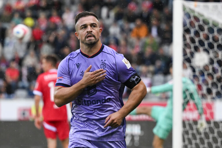 Beim FCB-Sieg in Thun: Xherdan Shaqiri liefert die Antwort auf dem Plastikrasen