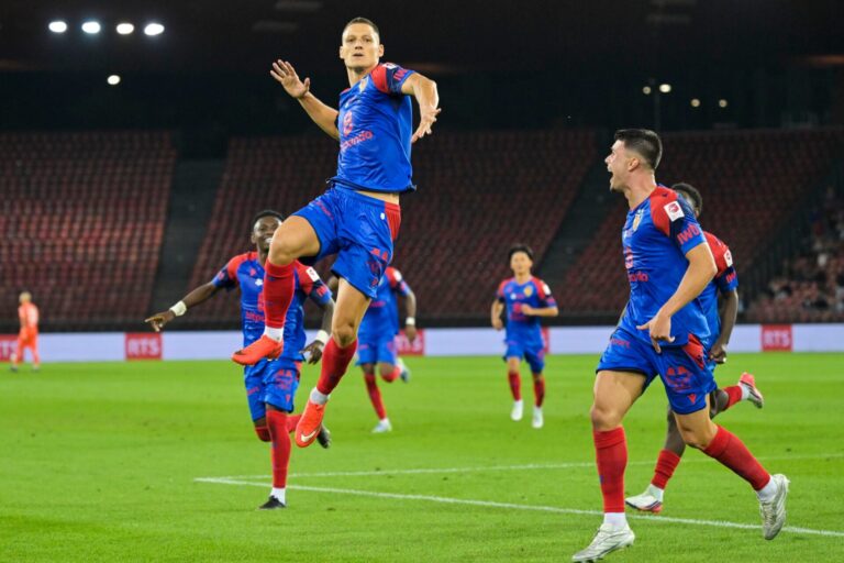Celar behält die Nerven, Salvi rettet mehrfach: Doch nicht alle FCB-Noten sind  beim 2:1-Sieg in Zürich genügend
