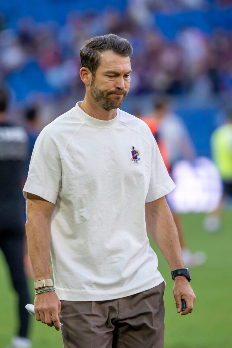 Auch weil er sich selbst verplapperte: Der FC Basel entlässt Cheftrainer Stephan Lichtsteiner