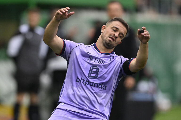 Der FC Basel startet mit einer Niederlage in die Meisterschaft – der Captain Xherdan Shaqiri kritisiert seine Teamkollegen