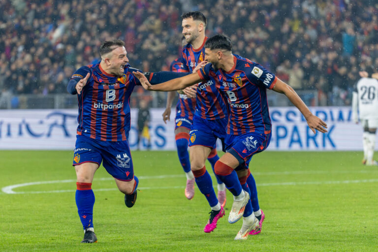 Die FCB-Spieler in der Einzelkritik: Xherdan Shaqiri übernimmt eine ungewöhnliche Aufgabe, Dominik Schmid bleibt seelenruhig