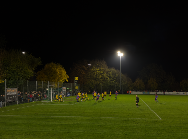 FC Basel «uswärts dehei»: Mini-Platzsturm und Torfestival beim SC Dornach