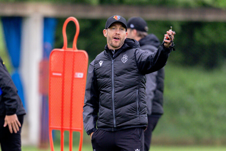 Vor dem Spiel gegen Thun: So erlebte FCB-Trainer Lichtsteiner die Woche nach dem Brand im Joggeli