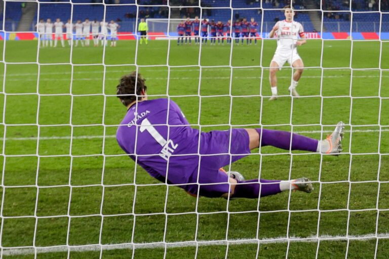 Basel im Viertelfinal: Marwin Hitz hält zwei Penaltys – und den FCB im Schweizer Cup