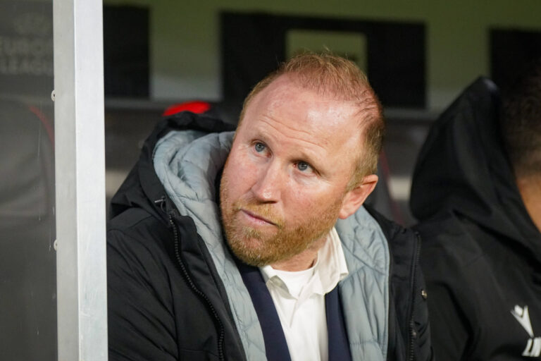 FCB-Match gegen Freiburg: «Kein Signal»: Magnin irritiert über Technik-Panne auf der Bank