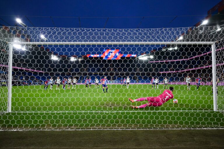 Nach dem 1:1 zwischen Basel und Lugano sind sich Lichtsteiner und Croci-Torti in der Meisterfrage uneinig