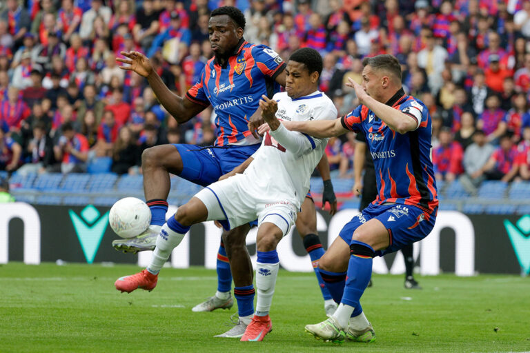 Der FC Basel zerpflückt am letzten Spieltag Luzern und bindet zwei Leistungsträger langfristig