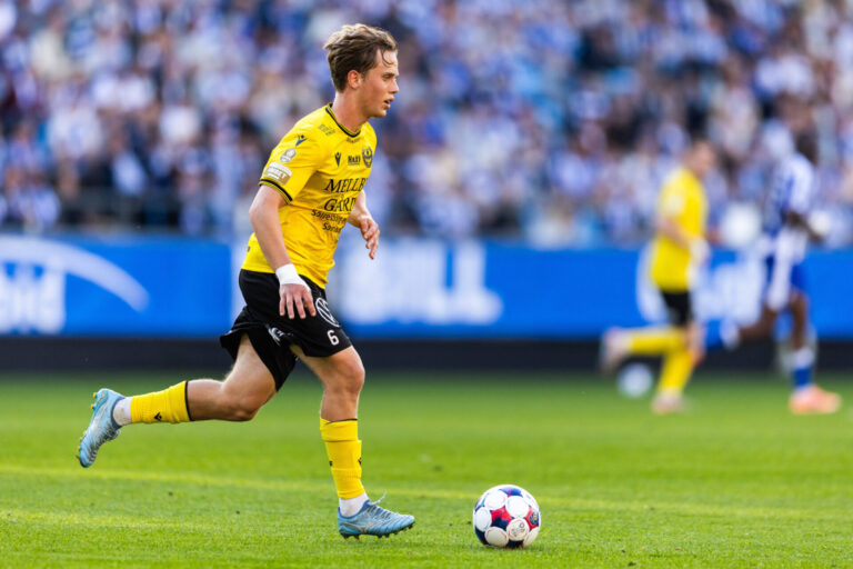 Transfer vor Abschluss: Mjällby-Website verrät: Malachowski-Transfer zum FCB wohl besiegelt