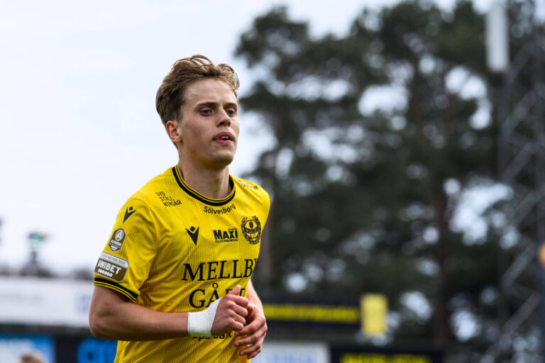 Mittelfeldspieler von Mjällby: Malachowski Thorell bestätigt FCB-Angebot: «Es wäre der perfekte Schritt»