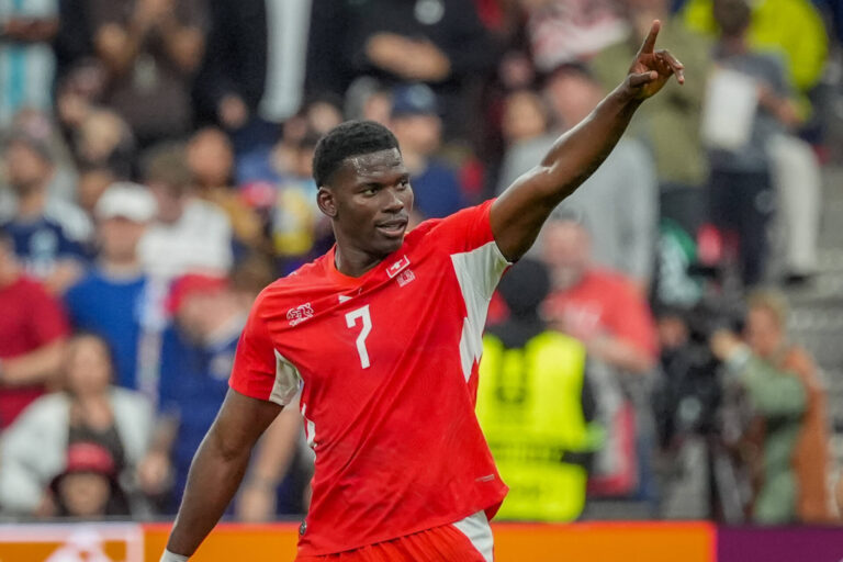 Basler in WM-K.-o.-Runde: Steigen Embolo und Co. in den exklusiven Kreis der FCB-WM-Spieler auf?