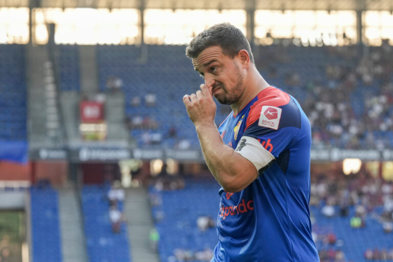 Die FCB-Spieler in der Einzelkritik: Omlin ist nah am Bock und Shaqiri zu weit von Lichtsteiner entfernt