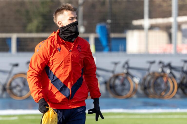 FCB-Verteidiger vor Transfer: Wechselt Comas nach Barcelona?