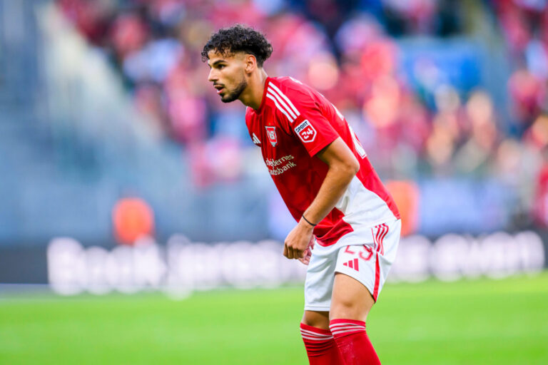 Transfergerücht: Ist ein Däne der gesuchte FCB-Stürmer?