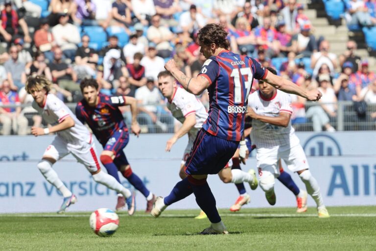 Broschinskis Fehlschuss sorgt für Häme und Mitleid: Und auch das FCB-Elfmeter-Drama ist um ein Kapitel reicher