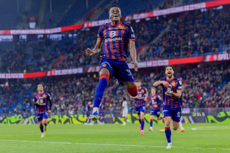 Wind unter den Flügeln des FCB und von Stephan Lichtsteiner