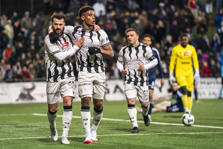 Vier effiziente Minuten reichen: Der FC Basel dreht das Spiel und knorzt sich in den Halbfinal des Schweizer Cups