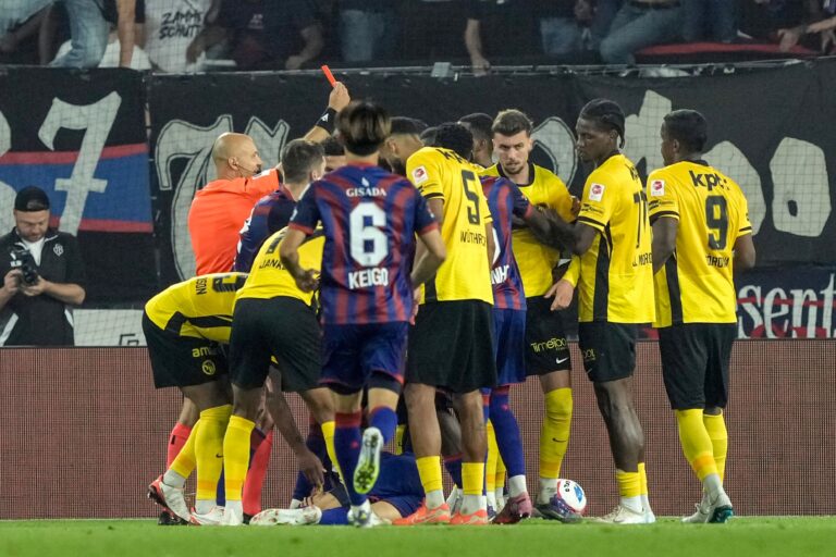 Rot für YB-Star nach Tätlichkeit: Spiel eskaliert – der FCB siegt